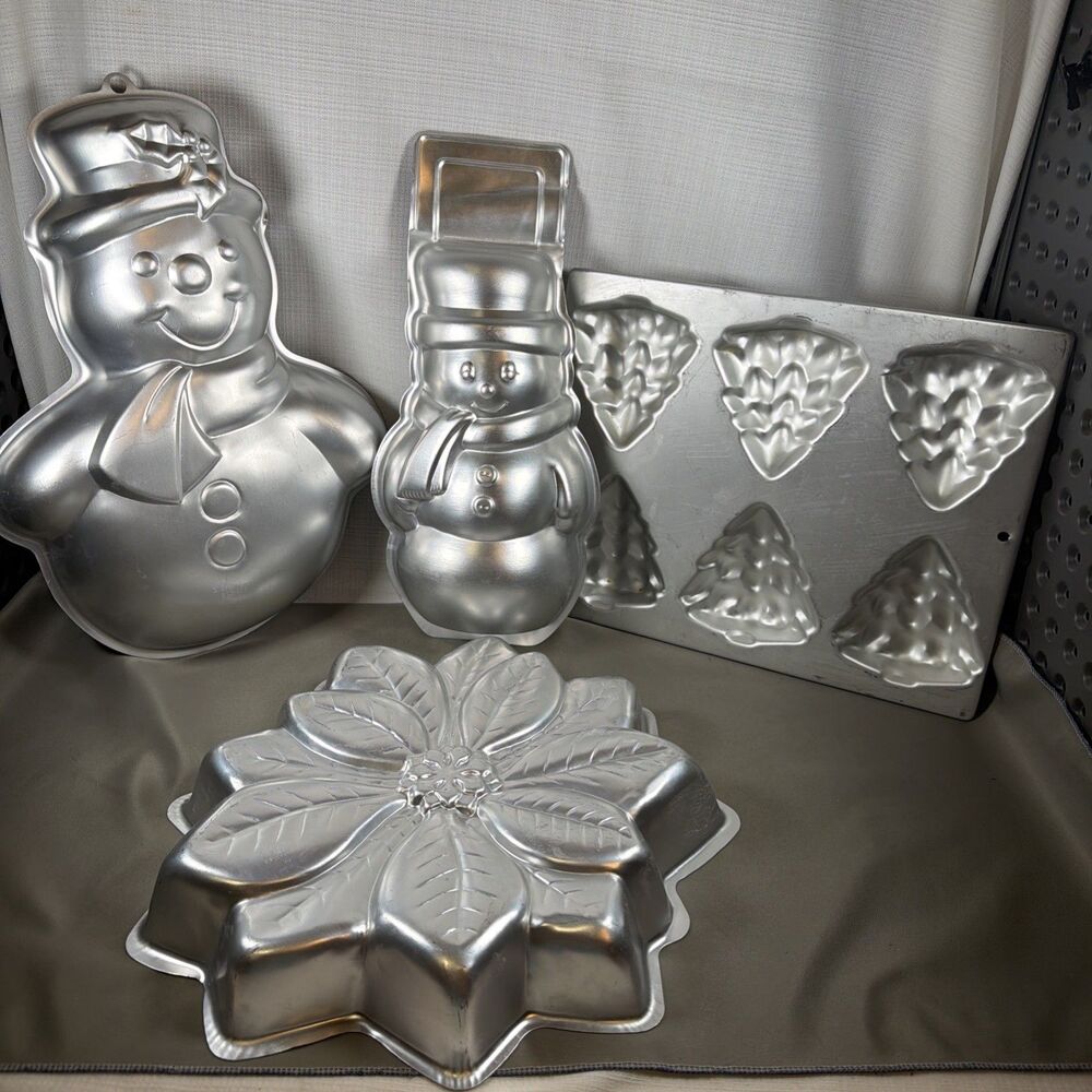 Vintage Wilton Christmas Cake Pan Lot of 4 Snowman Trees Poinsettia Holiday Set